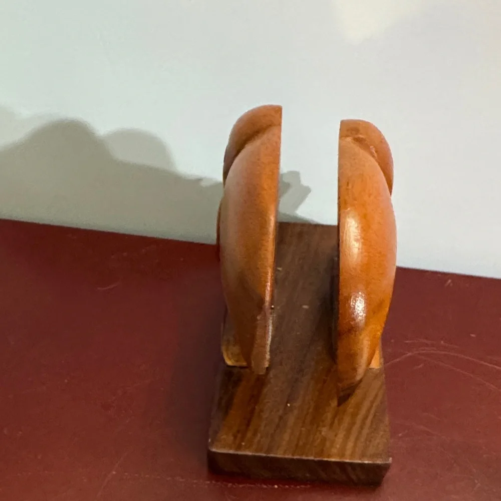 Vintage hand-carved wooden toucan figurine (MCM)